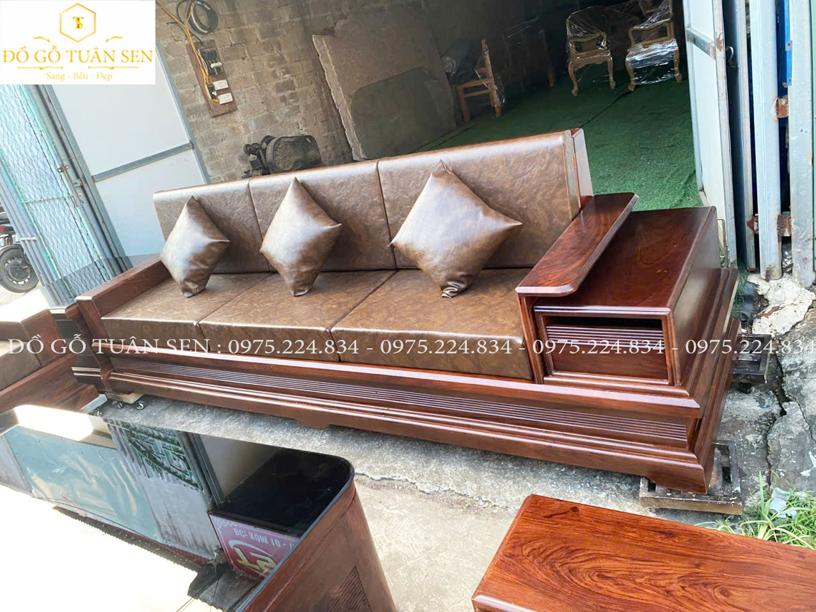 Hình ảnh Bộ sofa gỗ hương chân pháo